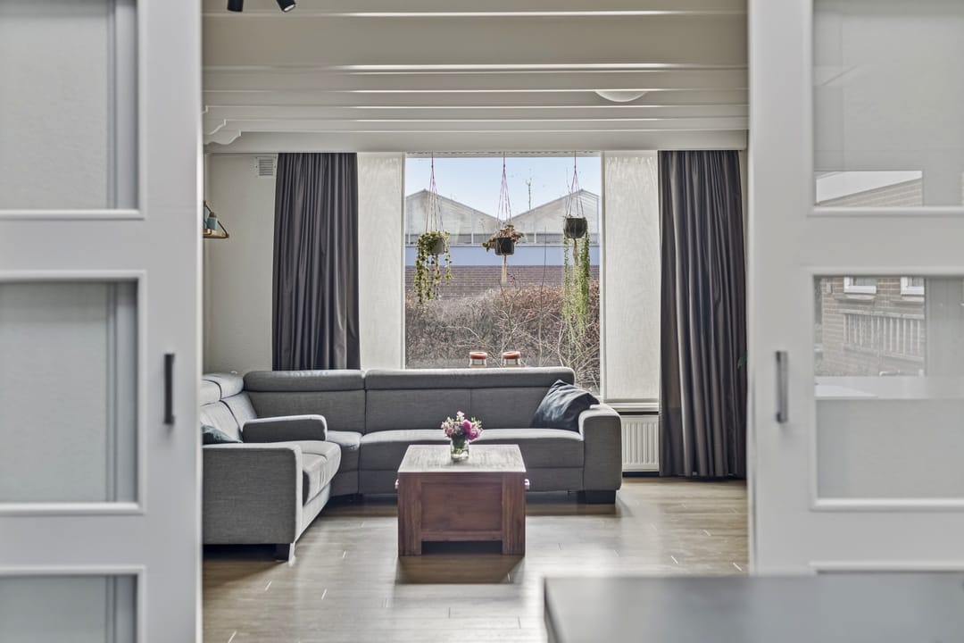 Foto 8 van Spoorstraat 16