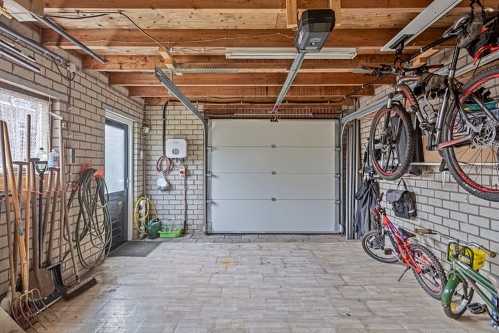 Foto 37 van Spoorstraat 16