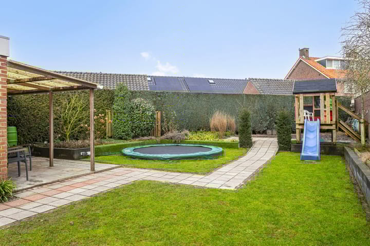 Foto 39 van Spoorstraat 16