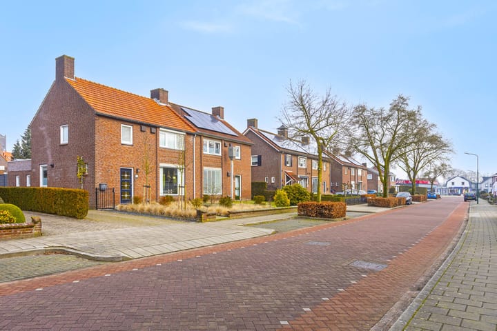 Foto 45 van Spoorstraat 16