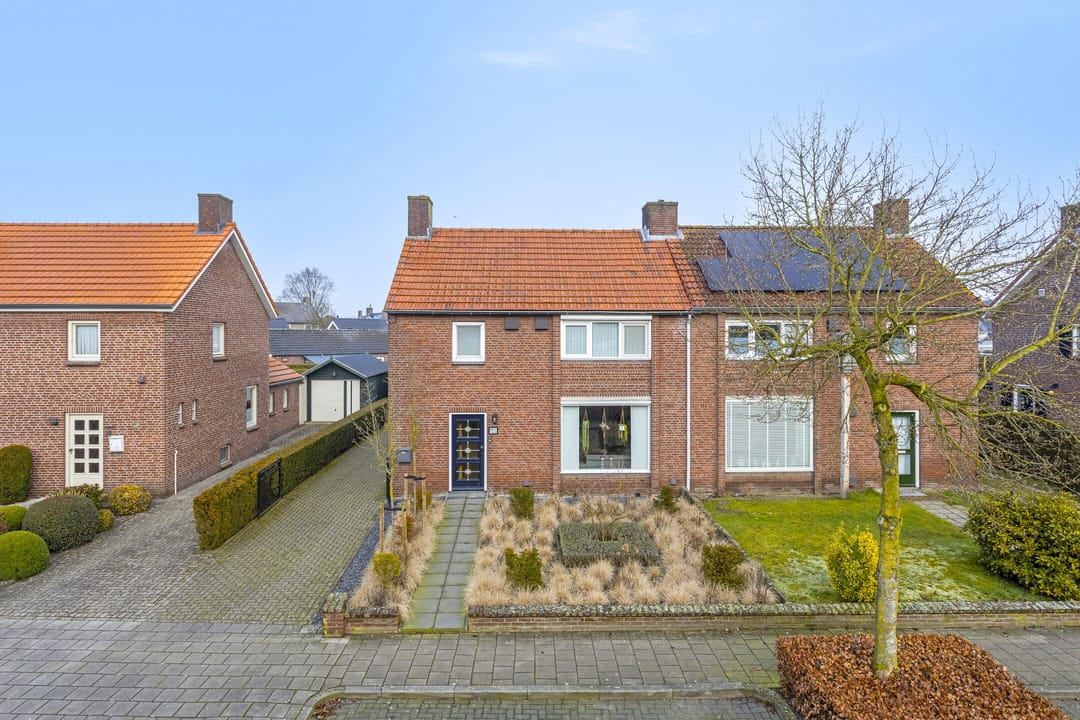 Foto 47 van Spoorstraat 16