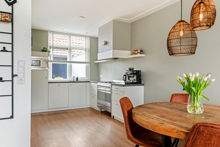 Foto 16 van Molenweg 6