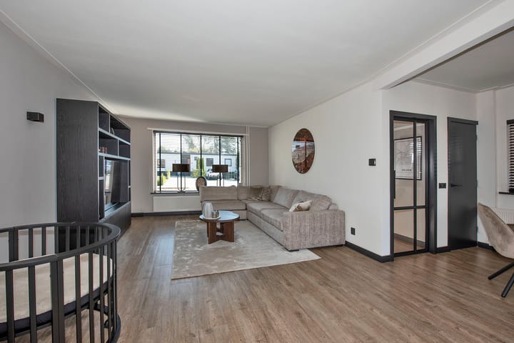 Foto 9 van Bernhardstraat 44