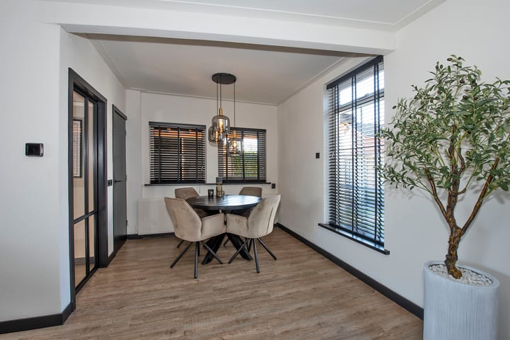 Foto 10 van Bernhardstraat 44