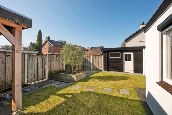 Foto 34 van Bernhardstraat 44