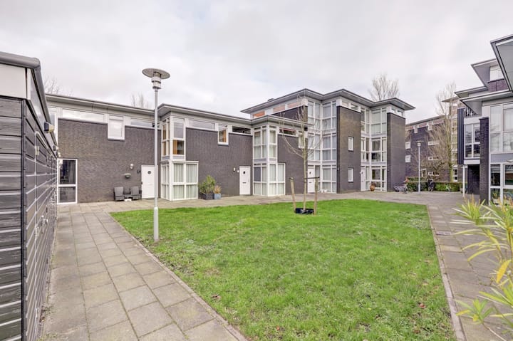 Foto 5 van Muiderstraat 17