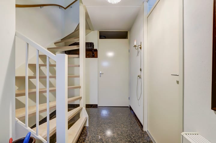 Foto 9 van Muiderstraat 17