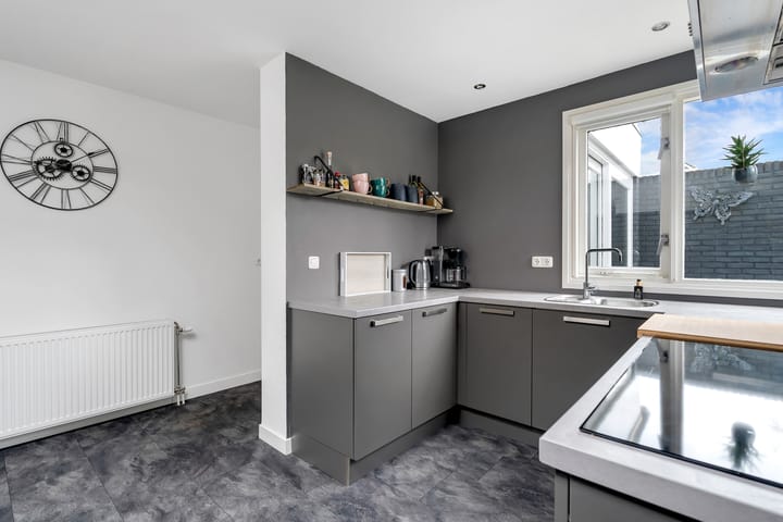 Foto 11 van Rossinistraat 157