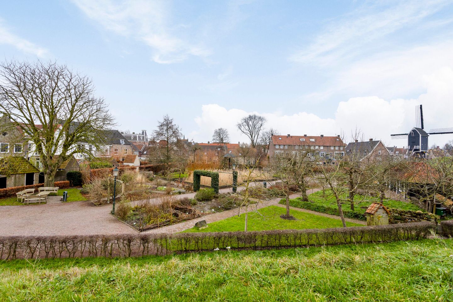 Foto 34 van Molenstraat 9