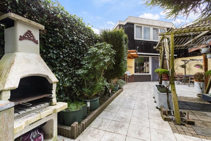 Foto 2 van Willibrordpad 3