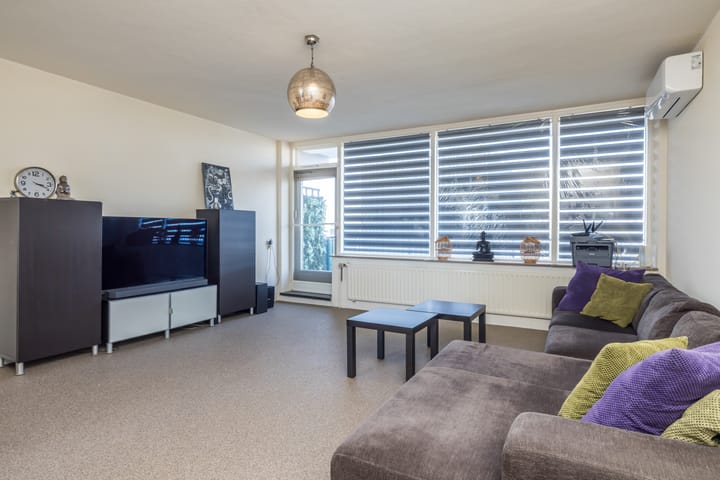 Foto 8 van Burg. van Grunsvenplein 127