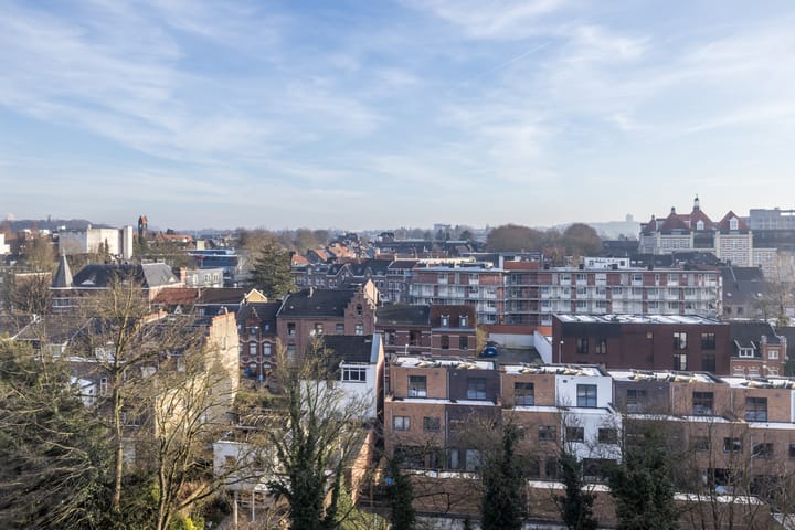 Foto 24 van Burg. van Grunsvenplein 127