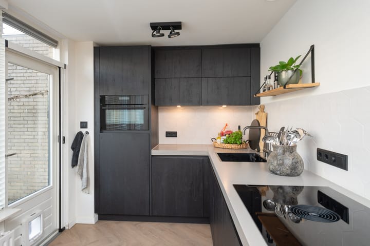 Foto 13 van Van Leeuwenhoekstraat 91