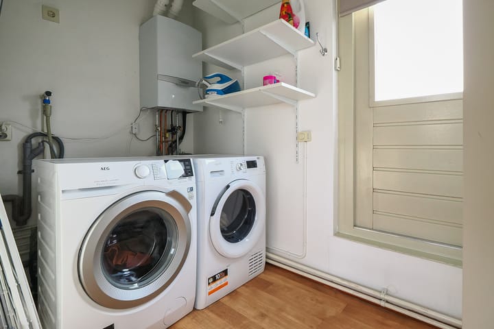 Foto 38 van Van Leeuwenhoekstraat 91