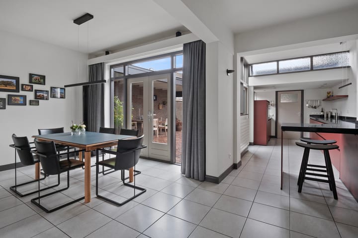 Foto 5 van Esschestraat 75