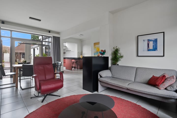 Foto 8 van Esschestraat 75