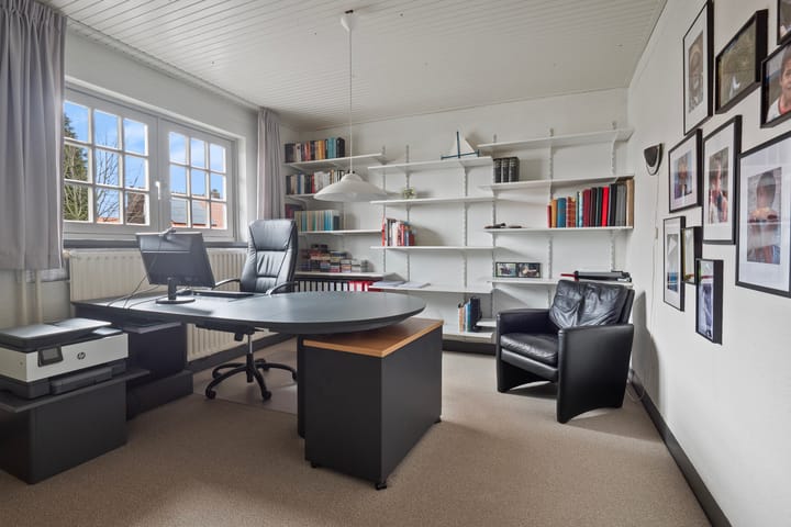 Foto 23 van Esschestraat 75