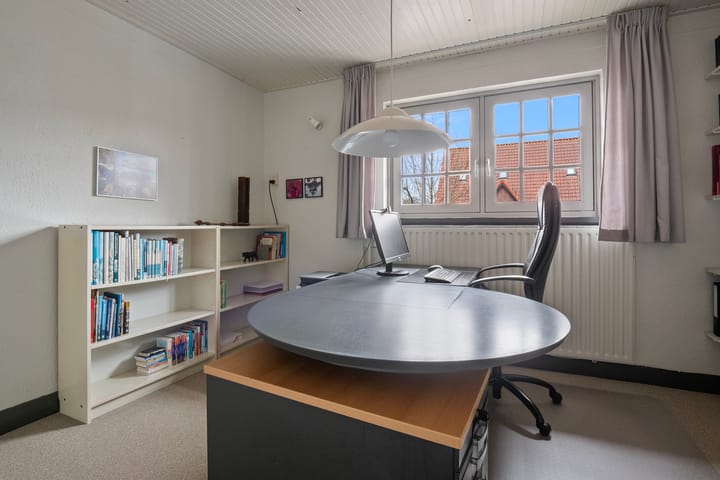 Foto 24 van Esschestraat 75