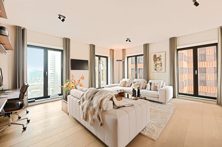 Photo 7 of Gustav Mahlerplein 199