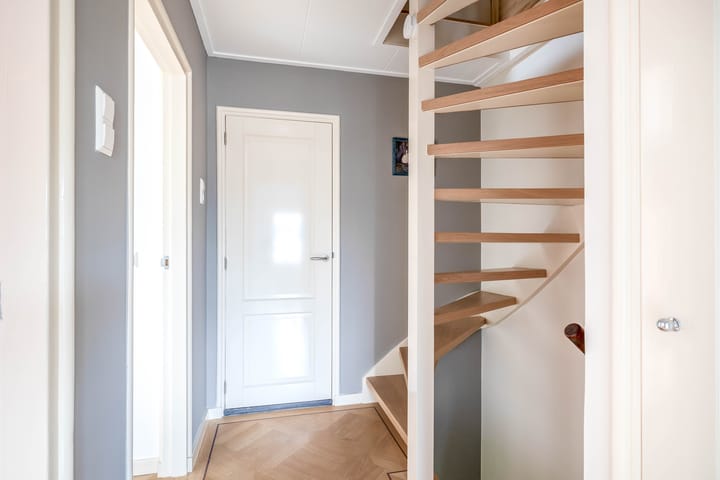 Foto 24 van Edelweisslaan 14