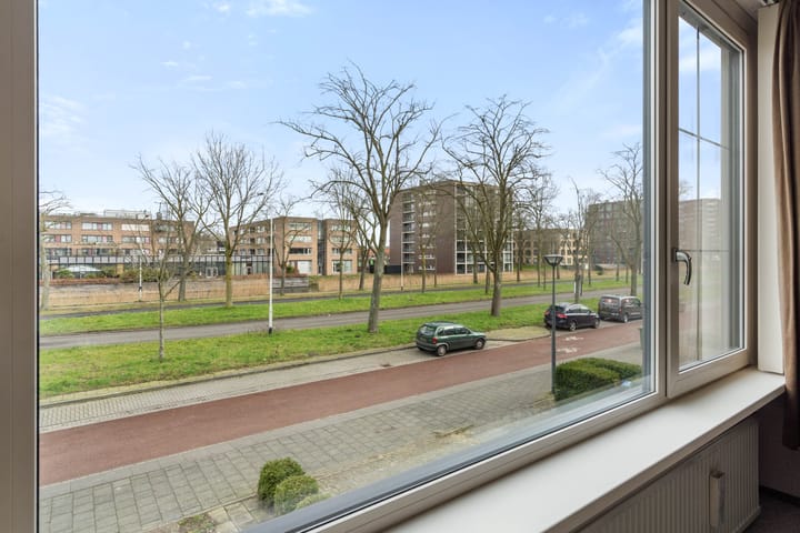 Foto 12 van Cornelis Joosstraat 102