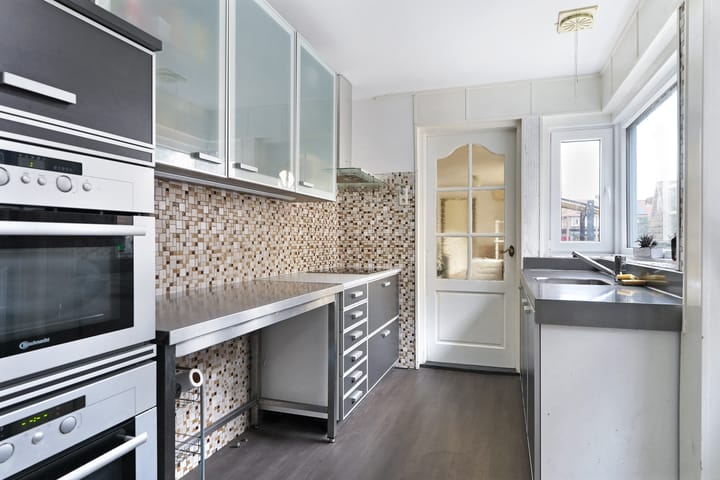 Photo 11 of Kanaalstraat 54