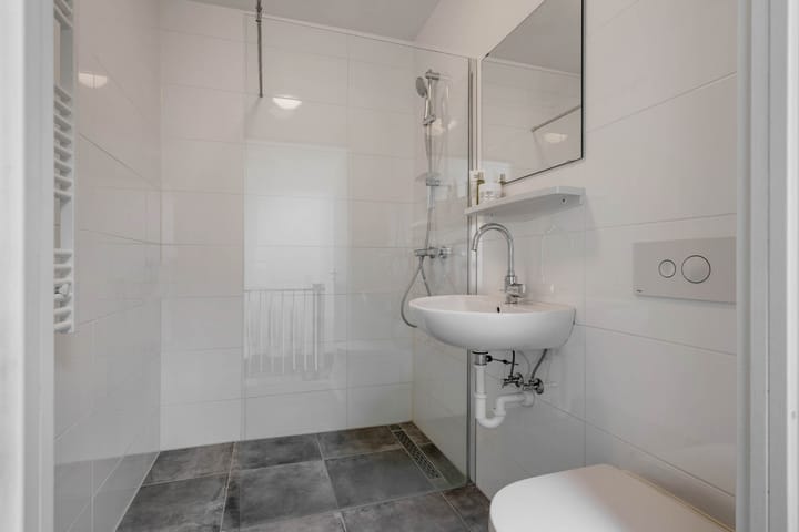 Foto 26 van Cornelis Joosstraat 102