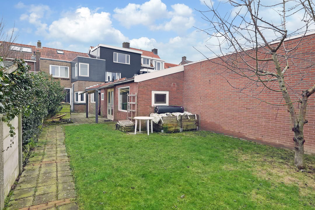 Photo 32 of Kanaalstraat 54