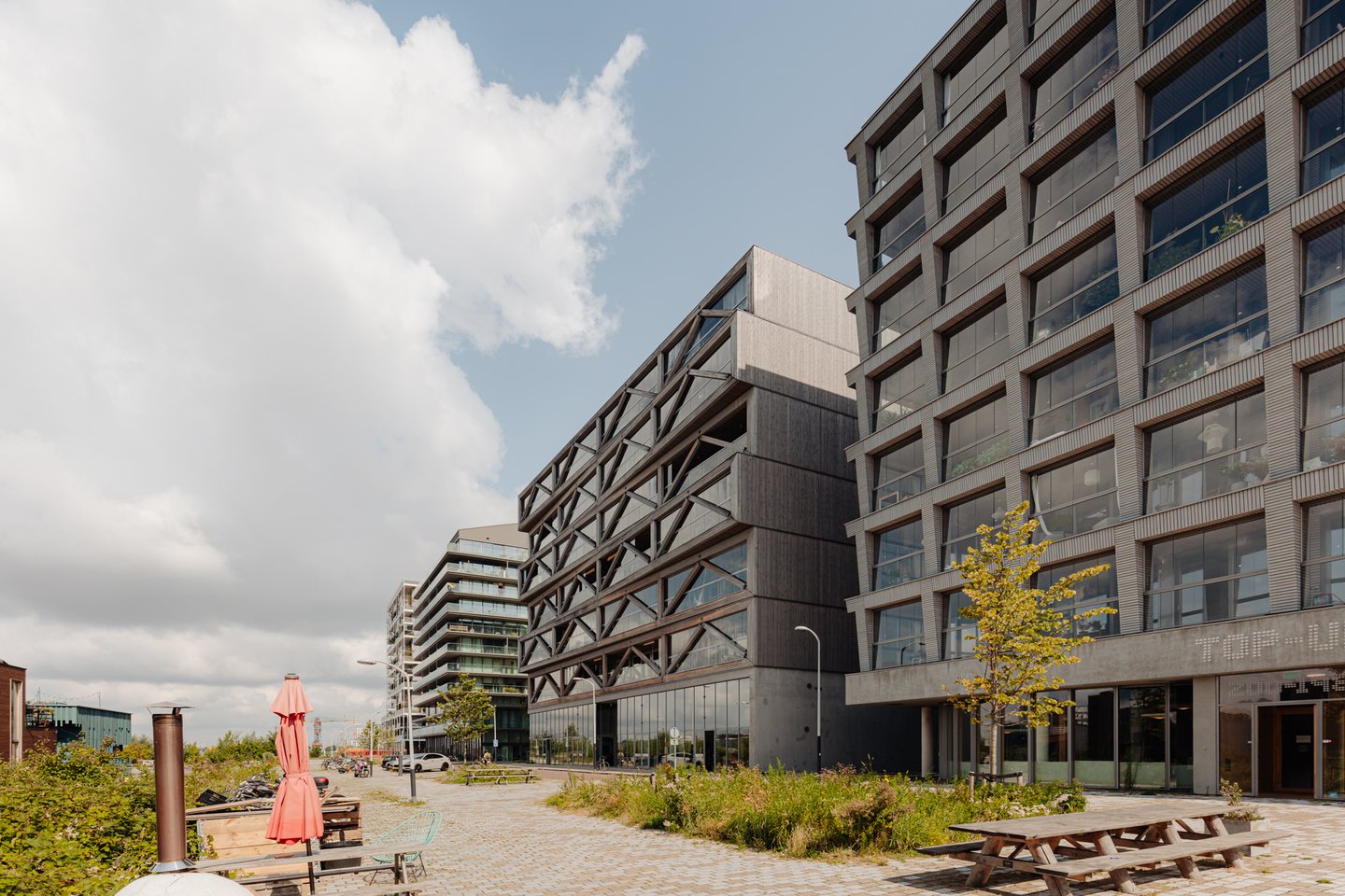 View photo 1 of Johan van Hasseltkade 202