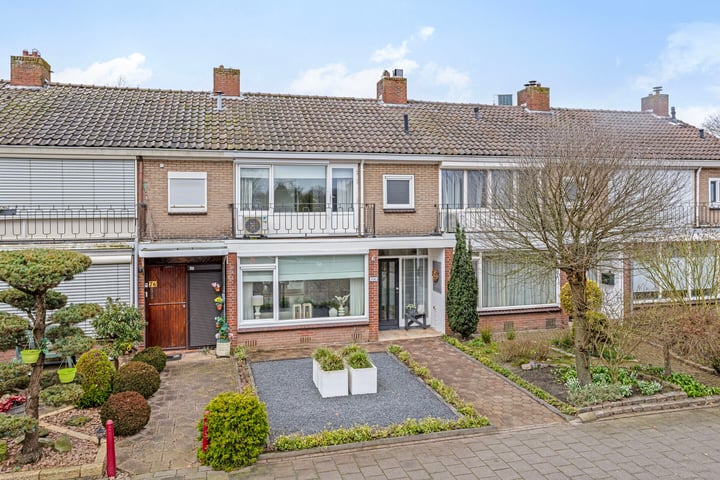 Bekijk foto van Willem Kalfstraat 74