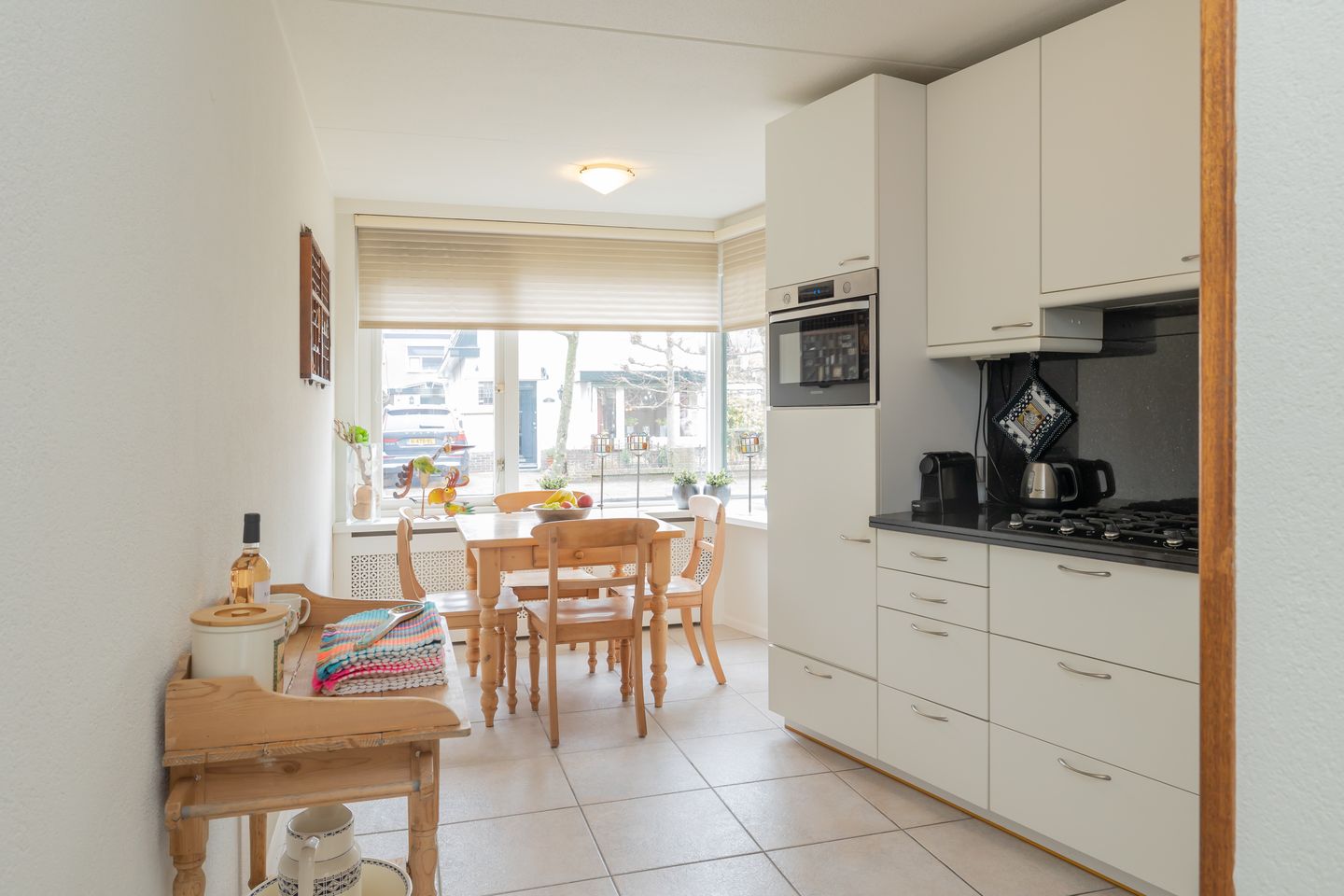 Foto 14 van Van Meerbeekstraat 8