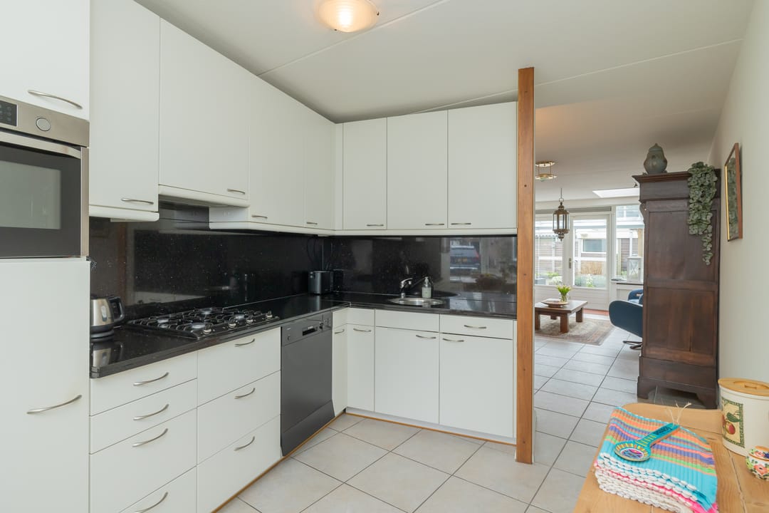 Foto 17 van Van Meerbeekstraat 8