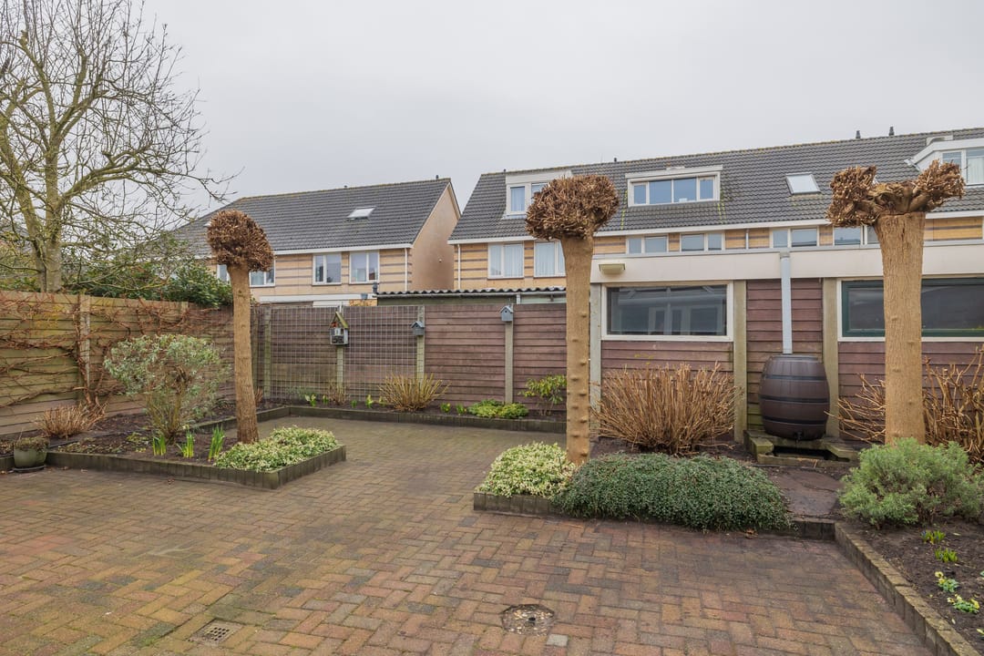 Foto 23 van Van Meerbeekstraat 8