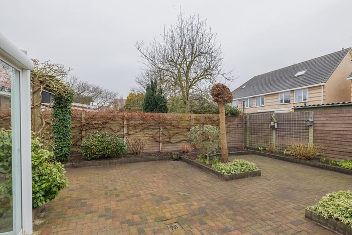 Foto 24 van Van Meerbeekstraat 8