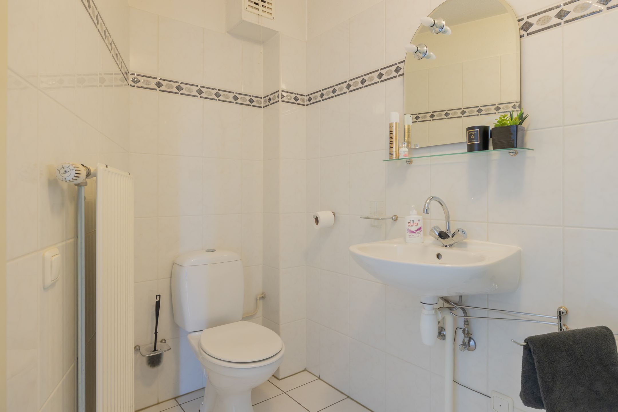 Foto 48 van Van Meerbeekstraat 8