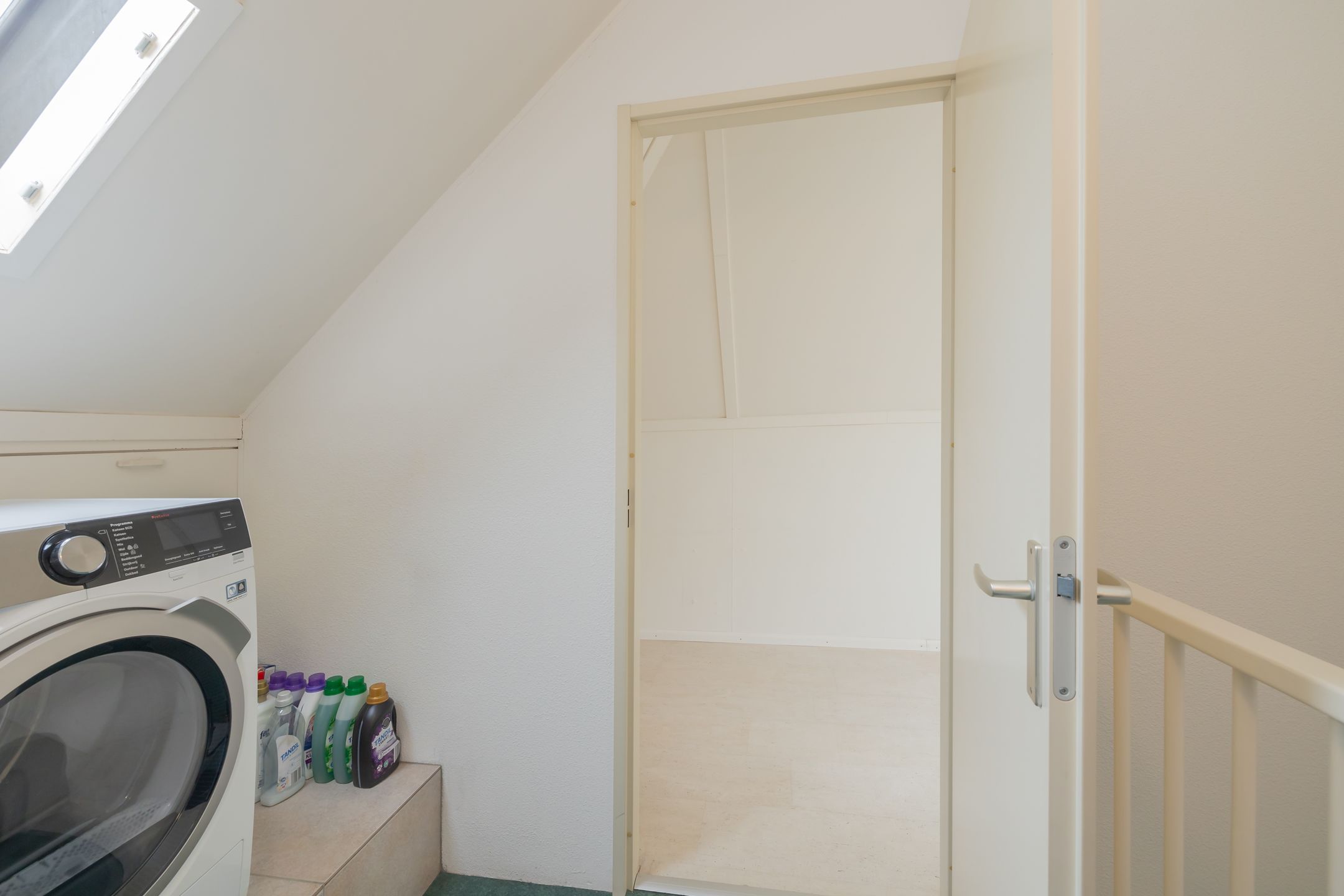 Foto 51 van Van Meerbeekstraat 8