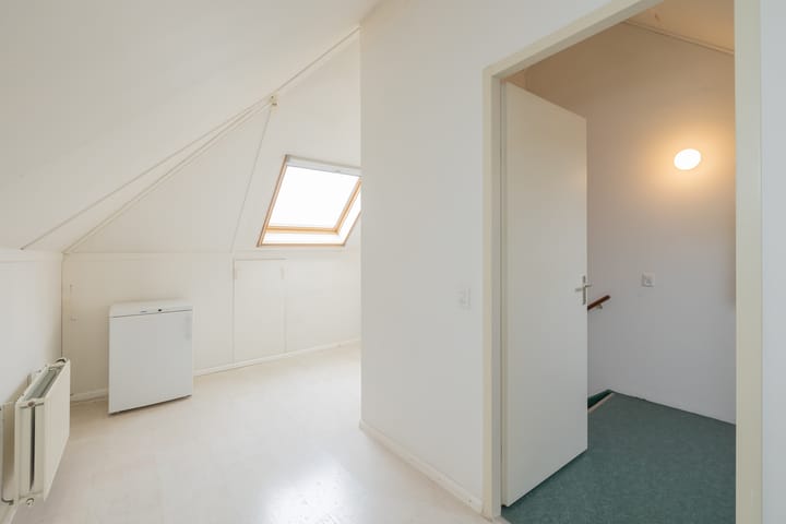 Foto 52 van Van Meerbeekstraat 8