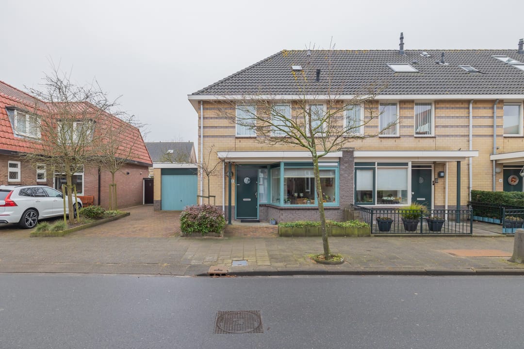 Foto 56 van Van Meerbeekstraat 8