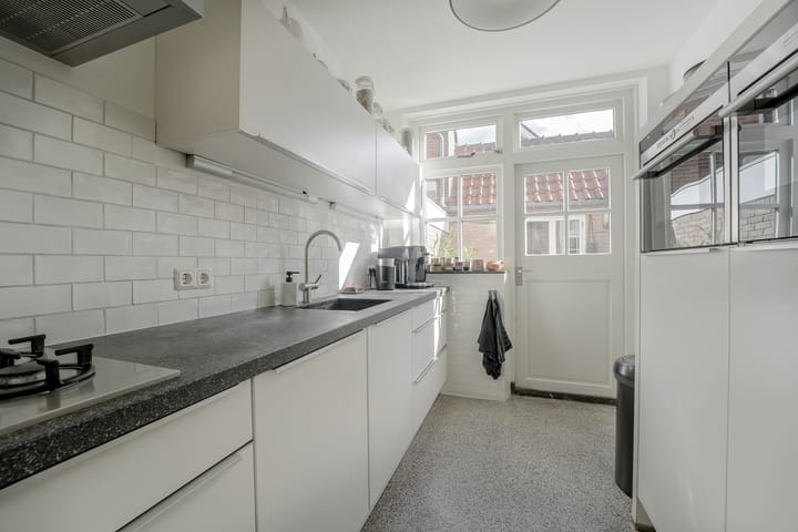 Foto 15 van Vuurbaakstraat 4