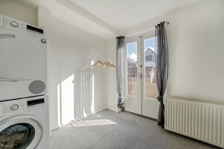 Foto 24 van Vuurbaakstraat 4