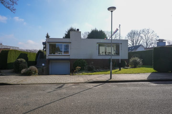 Foto 2 van Debijestraat 17