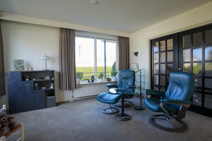 Foto 10 van Debijestraat 17