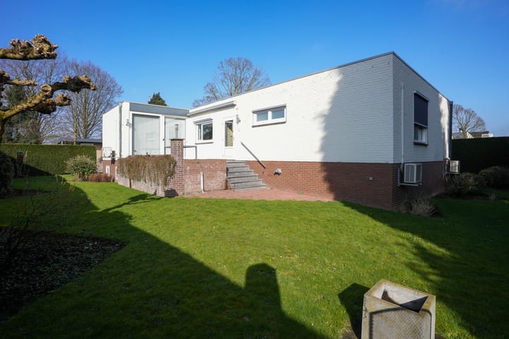 Foto 33 van Debijestraat 17