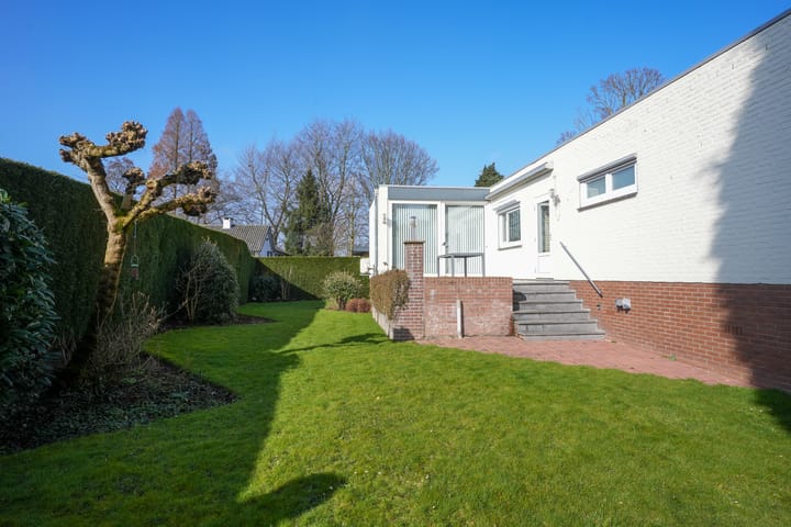 Foto 34 van Debijestraat 17