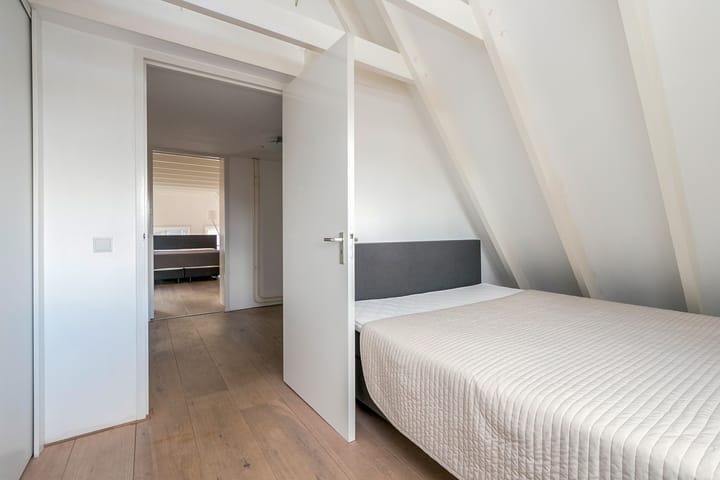 Foto 26 van Haarlemmerdijk 100-D