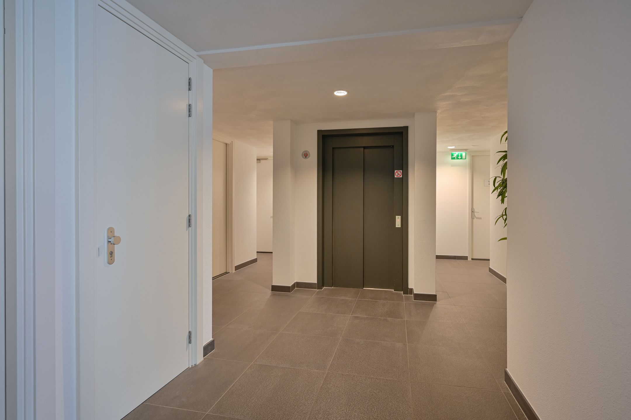 Foto 12 van Karbeel 45