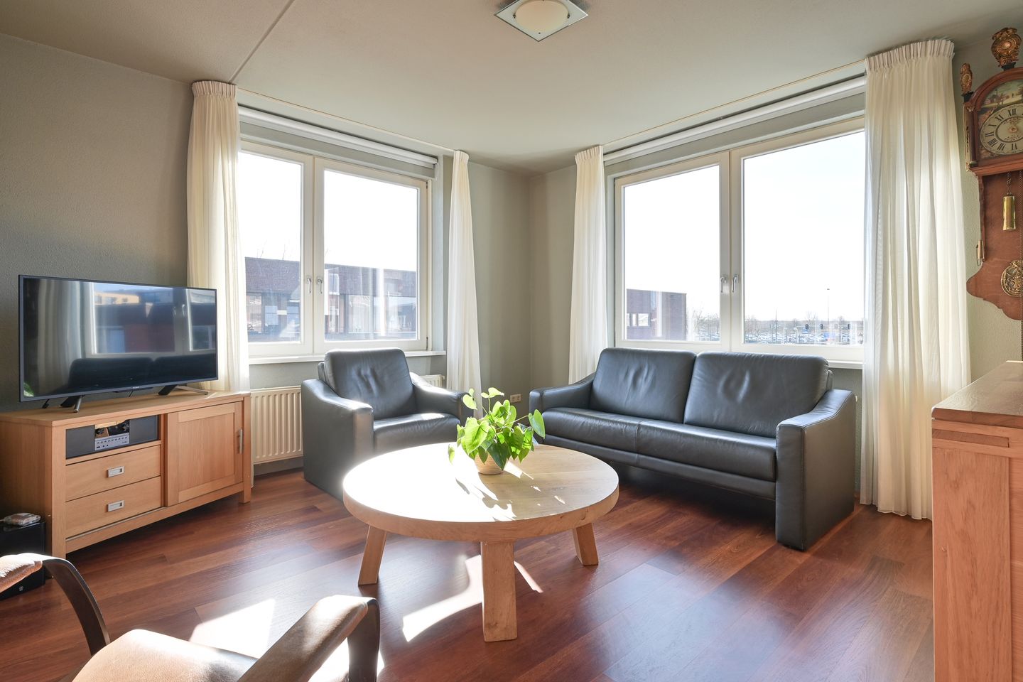 Foto 20 van Karbeel 45