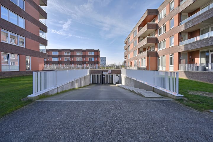 Foto 66 van Karbeel 45