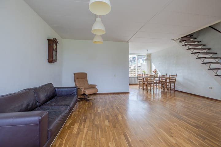 Foto 2 van Helmstraat 59