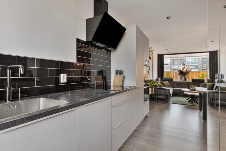 Foto 8 van Hobbemalaan 9